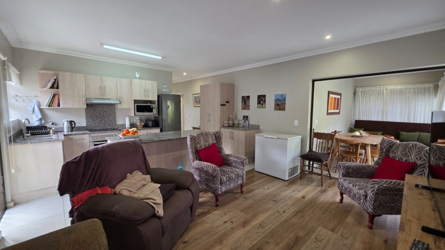 2 Bedroom Property for Sale in Heiderand Western Cape